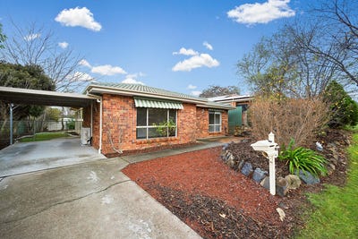 /international/au/8-corella-place-ngunnawal-act-151399488/