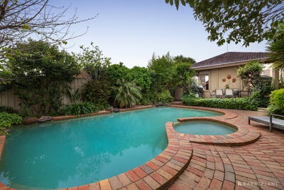 /international/au/30-dale-street-bulleen-vic-152582360/