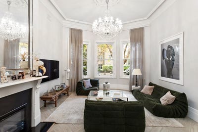 /international/au/1-25-acland-street-st-kilda-vic-151248048/