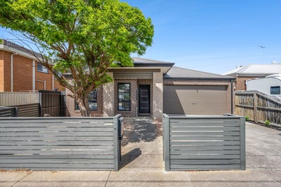 /international/au/21b-deakin-street-bell-park-vic-152686512/