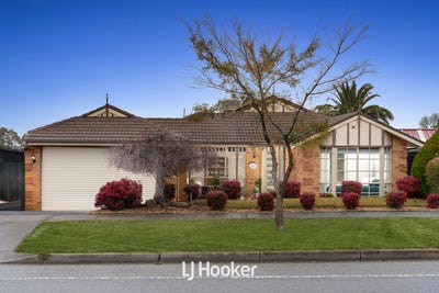 /international/au/124-telford-drive-berwick-vic-148475828/