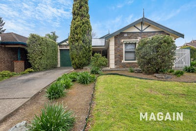 /international/au/11-yaldara-close-woodcroft-sa-152524348/