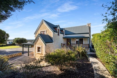 /international/au/5-7-mabel-street-beachport-sa-151363388/