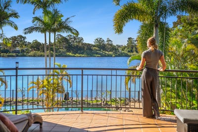 /international/au/18-2-10-blakesley-street-tewantin-qld-151269228/