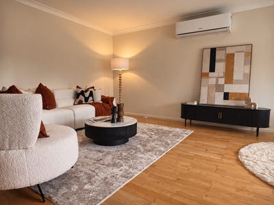 /international/au/8-stillwater-crescent-robina-qld-152249308/
