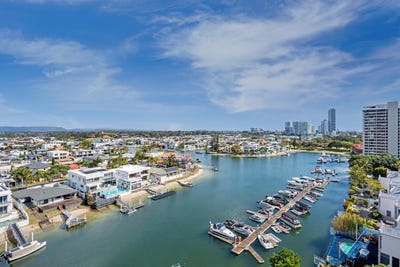 /international/au/50-5-admiralty-drive-paradise-waters-qld-152087668/
