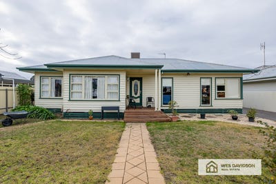 /international/au/10-sunnyside-avenue-horsham-vic-148426372/