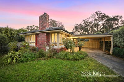 /international/au/18-hammond-street-ringwood-vic-151180944/