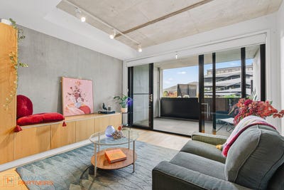 /international/au/318-27-lonsdale-street-braddon-act-151129280/