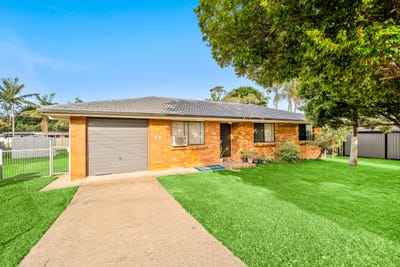 /international/au/39-zorina-street-browns-plains-qld-150972048/