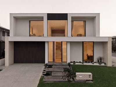 /international/au/2-mcclymont-drive-catherine-field-nsw-151427964/