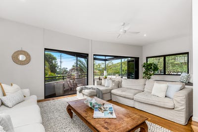 /international/au/32-teemangum-street-currumbin-qld-148080760/?lang=en