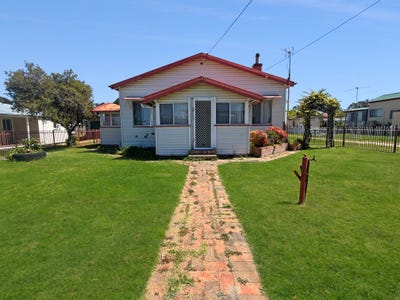/international/au/27-gladstone-street-jennings-nsw-152596812/