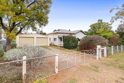 /international/au/56-58-matong-street-matong-nsw-148542896/