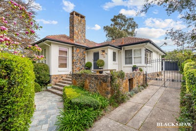 /international/au/110-schlich-street-yarralumla-act-152570284/
