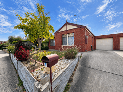 /international/au/4-molesworth-drive-highton-vic-151484372/