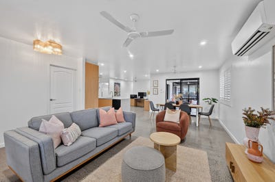 /international/au/39-kinnardy-street-burdell-qld-151534432/