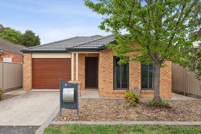 /international/au/49-morrison-street-kangaroo-flat-vic-152558688/