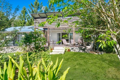 /international/au/2-creek-way-currumbin-valley-qld-148194168/