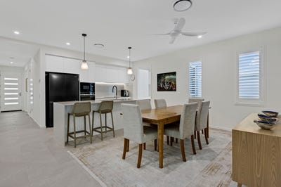 /international/au/54-1-anchorage-esplanade-banya-qld-152592916/