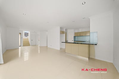 /international/au/388b-flinders-street-nollamara-wa-151458868/