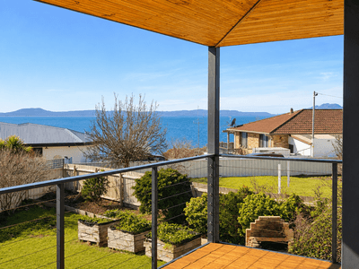 /international/au/7-pyke-court-swansea-tas-152186992/