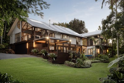 /international/au/15-pirianda-grove-mons-qld-150850788/