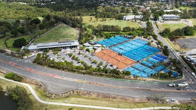 /international/au/kdv-sports-centre-elite-gold-coast-hotel-221-249-8-nerang-broadbeach-road-chisholm-road-carrara-qld-505130112/