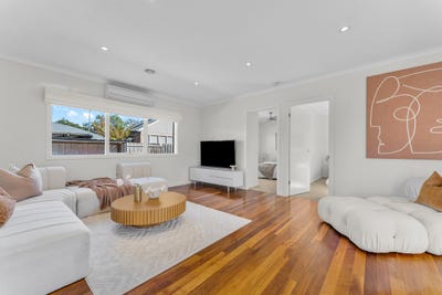 /international/au/19-oakden-street-pearcedale-vic-151003532/