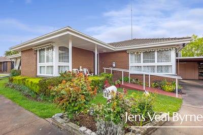 /international/au/17-216-forest-street-wendouree-vic-152639172/