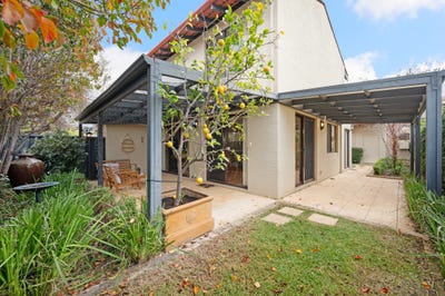/international/au/4-68-strickland-street-south-perth-wa-148646224/