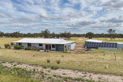 /international/au/73-mcguire-road-broomehill-village-wa-152584236/