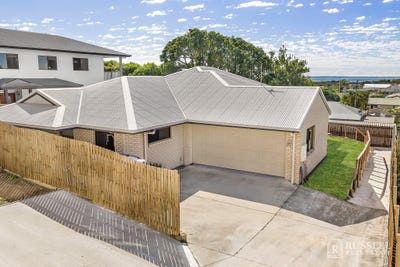 /international/au/152a-oaka-lane-south-gladstone-qld-151417692/