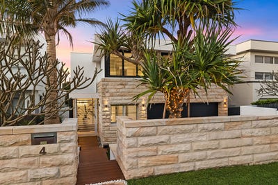 /international/au/4-adina-road-curl-curl-nsw-152647460/