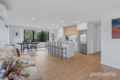 /international/au/2-22-amundsen-crescent-warrane-tas-152603116/