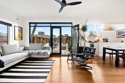 /international/au/9-30-smith-street-wollongong-nsw-150961972/