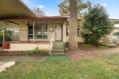 /international/au/29-waltham-road-armadale-wa-148437232/