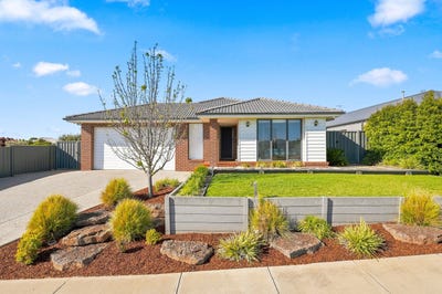 /international/au/28-carey-crescent-bacchus-marsh-vic-121041285/