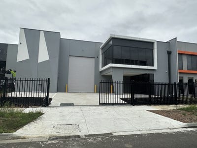 /international/au/4-maughan-way-cranbourne-west-vic-505096648/