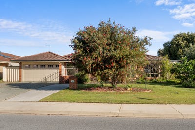 /international/au/68-leeuwin-parade-rockingham-wa-152634020/