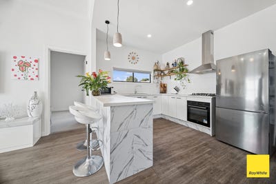 /international/au/2-12-sparrowhawk-road-long-gully-vic-150860512/