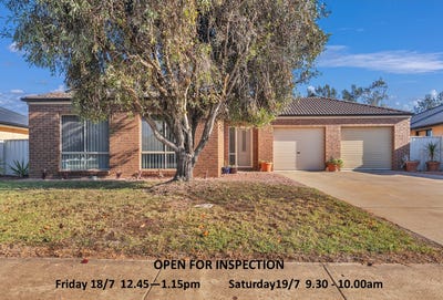 /international/au/18-glencoe-boulevard-moama-nsw-148183392/