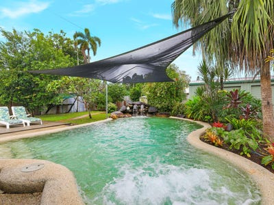 /international/au/13-lennon-street-westcourt-qld-150977268/