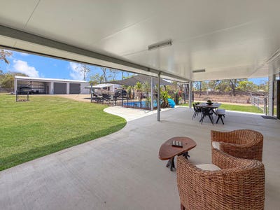 /international/au/94-mount-low-parkway-mount-low-qld-152452240/