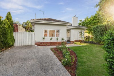 /international/au/10-cooba-street-canterbury-vic-152671636/