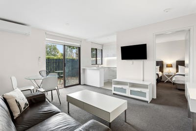 /international/au/7-1-oxley-street-griffith-act-151396020/