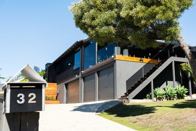 /international/au/32-hawkins-street-latrobe-tas-150806484/