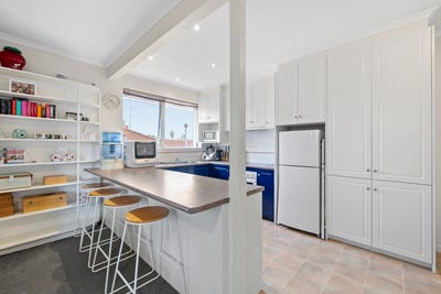 /international/au/2-22-walsh-street-ormond-vic-147960664/