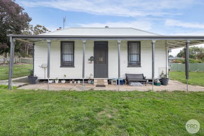 /international/au/106-neill-street-beaufort-vic-151117156/