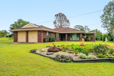 /international/au/33-figtree-drive-casino-nsw-151398104/